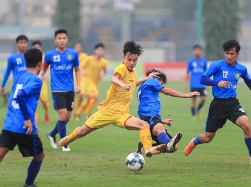Cầu thủ này sở hữu lối chơi năng động, phù hợp với nhiều sơ đồ chiến thuật hiện đại