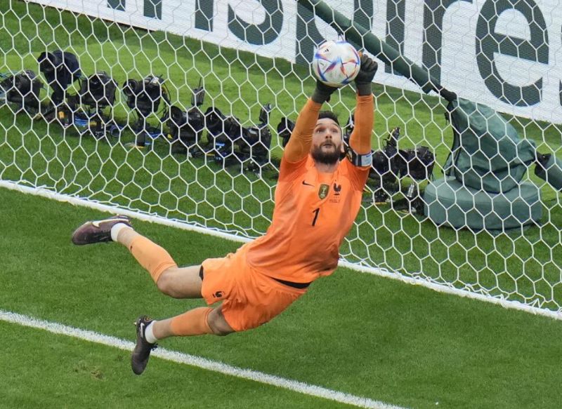 Lloris nhiều lần tỏa sáng trong các giải đấu quốc tế và Premier League